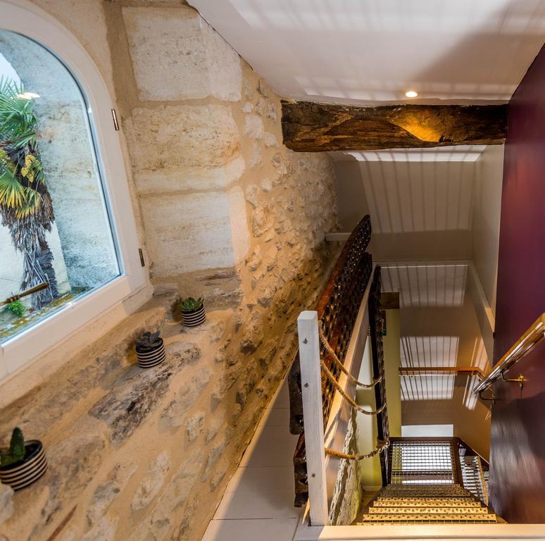 Chambres D'Hotes Le Relais Des Remparts Rions Εξωτερικό φωτογραφία